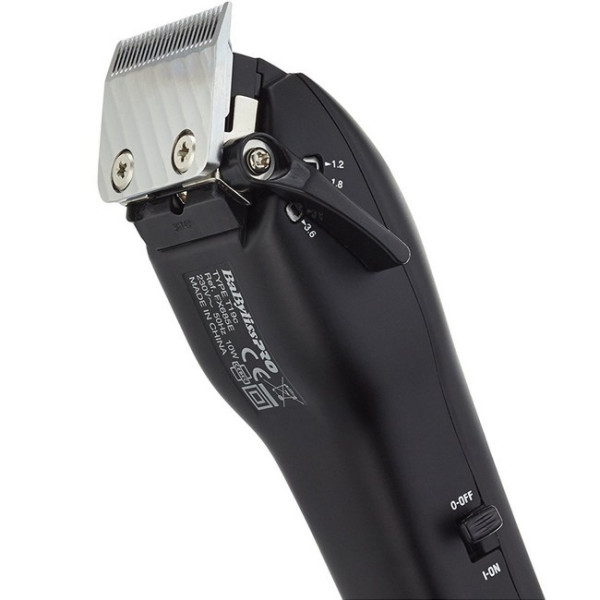 Машинка для стрижки сетевая BaByliss PRO Titan V-Blade FX685E